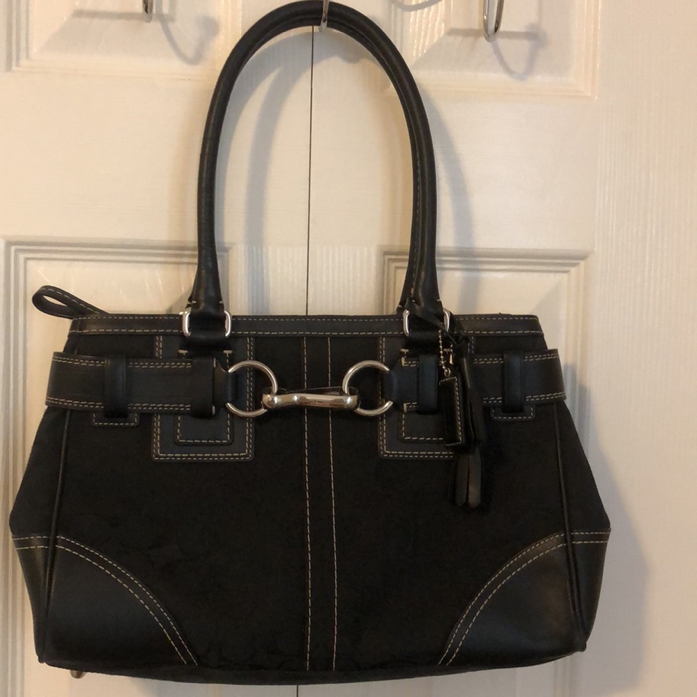 COACH HAMPTON SHOULDER BAG BLACK WITH SILVER ACCENTS